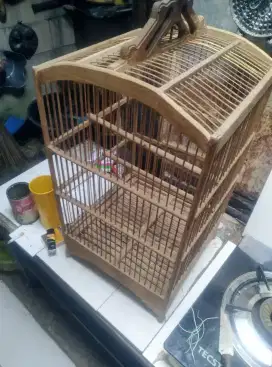 Kandang burung kayu