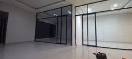 Partisi aluminium kaca custom kusen pintu dan jendela