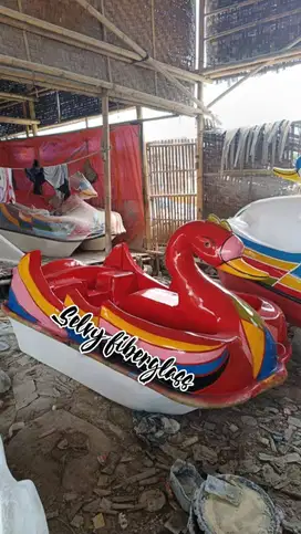 di jual wahana air fiberglass  perahu dayung kano double