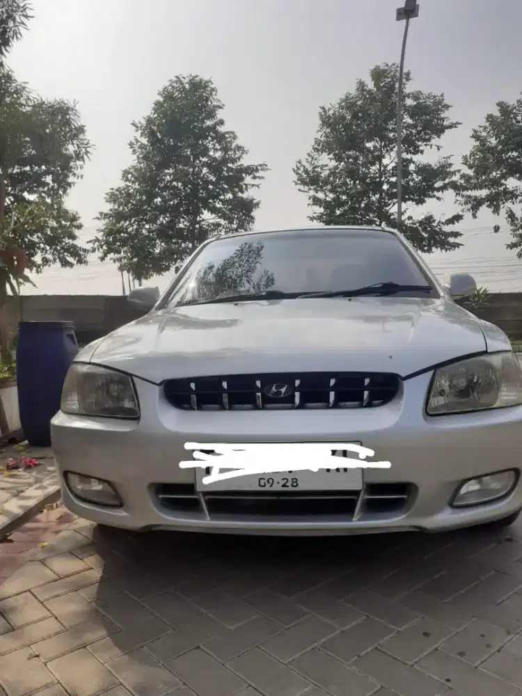 Mobil hyundai Verna 2002