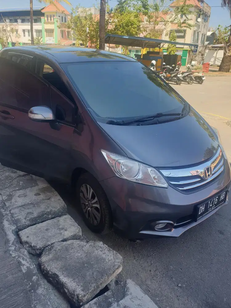 Honda Freed 2015 Bensin