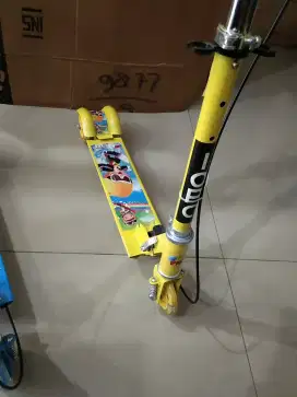 Scooter / Skuter Anak ( Ada Rem Tangan Dan Bel Sepeda )