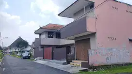 DIJUAL RUMAH KOS DENGAN LOKASI TENGAH KOTA