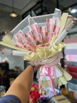 Bouquet Buket Bucket Uang Bunga Kado Hadiah Gift Wisuda Ultah Sidang