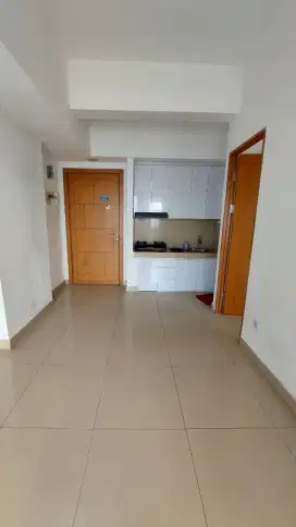 Disewakan Tahunan murah 2BR unfurnish Kitcenset apartement the nest