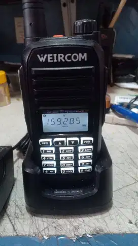 Ht Weircom WR-57 Frekuensi Vhf 136.000 Mhz sd 175.000 Mhz Kondisi Ok
