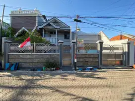 Turun Harga Jual Rumah 2 Lantai Full Furnish Petemon Row Jalan 2 Mobil