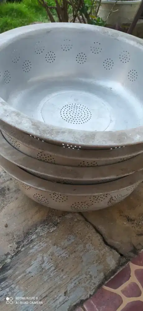 Tempat nasi besar
