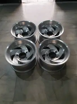 Velg Excel R15x8 PCD 5x139,7 Taft Katana Escudo