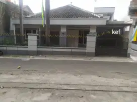 Jual rumah lokasi karangasem lawehan lt 215mtr hrg 1,4Myd nego