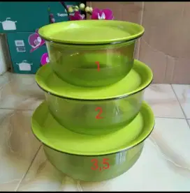 Tupperware Luxury table collection set