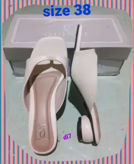 Sandal wanita moerah