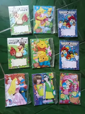 70 LEMBAR PEMBATAS FILE A5 BERGAMBAR