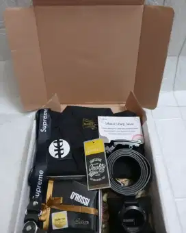 Hampers Box (free kalung hp)