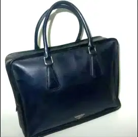 Tas kerja prada