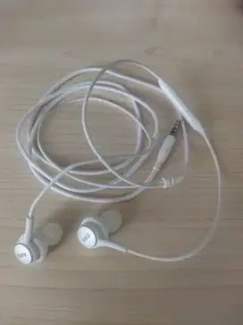 Earphone AKG, Original, Like New (incl. Adapter, Case)