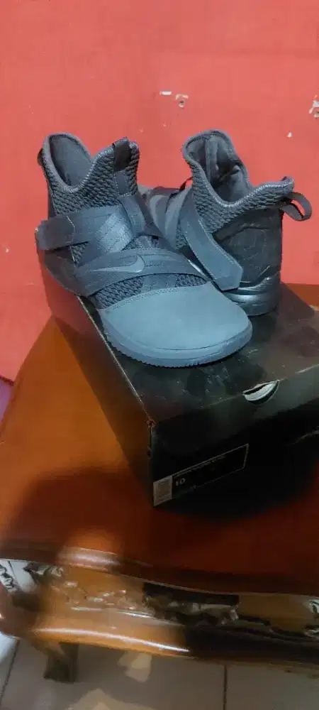 Sepatu Nike original size 42