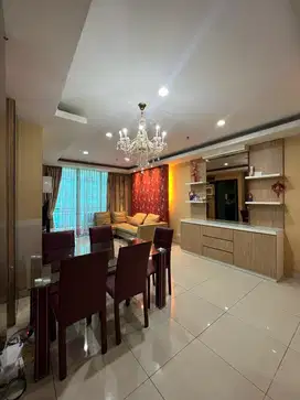 Dijual Apartemen Central Park tipe 3+1 BR Furnish Bagus