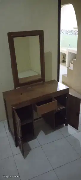 Meja Rias kayu jati