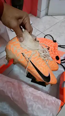 Sepatu bola mercurial superfly 9 elite