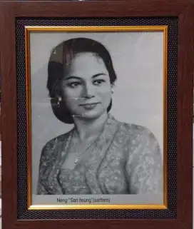 Poster Jadul Antik Neng Sari Iteung (SARITEM)
