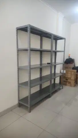 Rak besi untuk gudang dapur