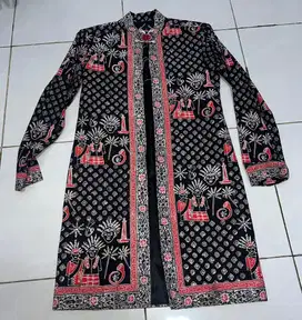 Batik Jubah Outer Pria Motif Ondel Betawi Jakarta