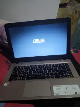 Asus X441B ram 12 hdd 1 tera