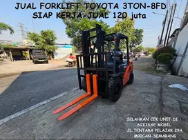 Siap kerja  FORKLIFT TOYOTA 3 Ton-8FD