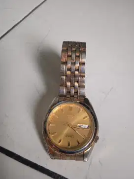 Jam Tangan SEIKO 5 AUTOMATIC, TAHAN AIR, TIDAK PAKAI BATRE,WARNA EMAS