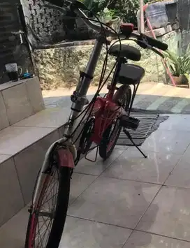 Dijual sepeda lipat evergreen sudah ada boncengan(kondisi seken)