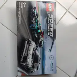 Mainan anak Lego mobil formula 1 seri Mercedes AMG