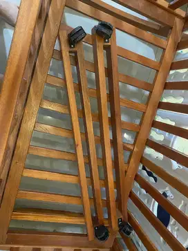 Tempat Tidur Bayi Bahan Kayu