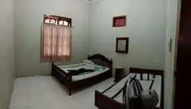 Rumah pusat Yogya untuk usaha