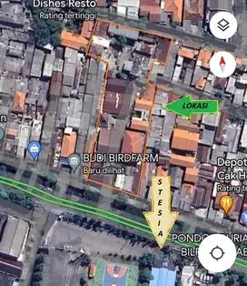 Rumah luas Raya Menur Pumpungan depan stesia