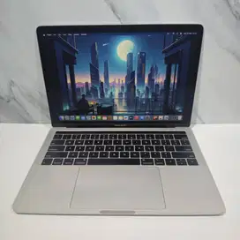 MACBOOK PRO 2019 13 INCH CORE I7 RAM 16GB SSD 512GB LAPTOP APLLE