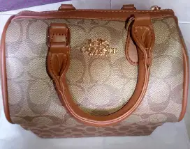 Tas wanita import