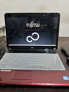 Laptop fujitsu bekas