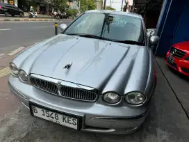 Jaguar X type 2.0 th 2004 AT siap pakai pajak on