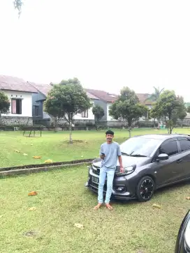 Mencari lowongan kerja