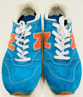 Sepatu Lari/ Sneaker NEW BALANCE Biru Oranye Original