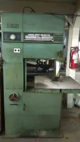 Vertical saw Amada V500