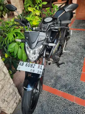 CB 150 R 2018 HITAM MANIZ PAJAK & PLAT BARU BAGUS TERAWAT TINGGAL PAKE