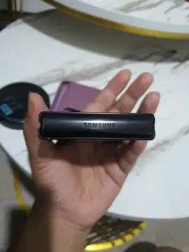 Samsung z flip 3 ram 8/128 GB
