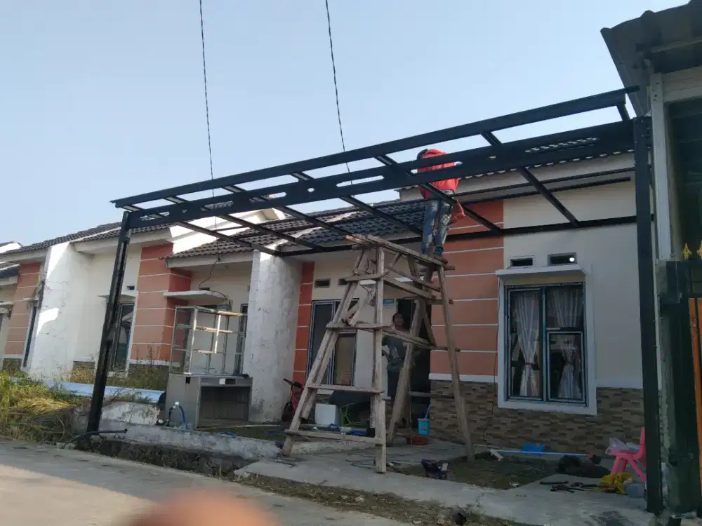 Kanopi baja ringan