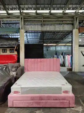 DIVAN MINIMALIS STORAGE + MATRAS