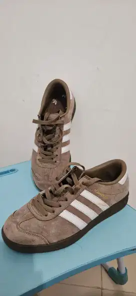 Preloved Adidas Hamburg - Chalky Brown | Size 41 1/3