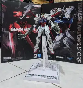 Metal Build Strike Gundam + Aile Striker (limited edition)