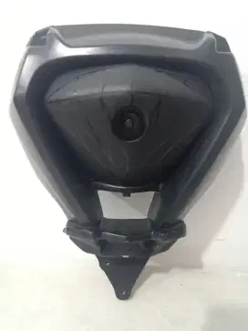 Jual senderan jok/backrest merk MHR original untuk Yamaha Xmax 250.
