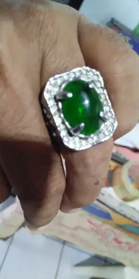 Batu Bacan doko serat giwang kantoran